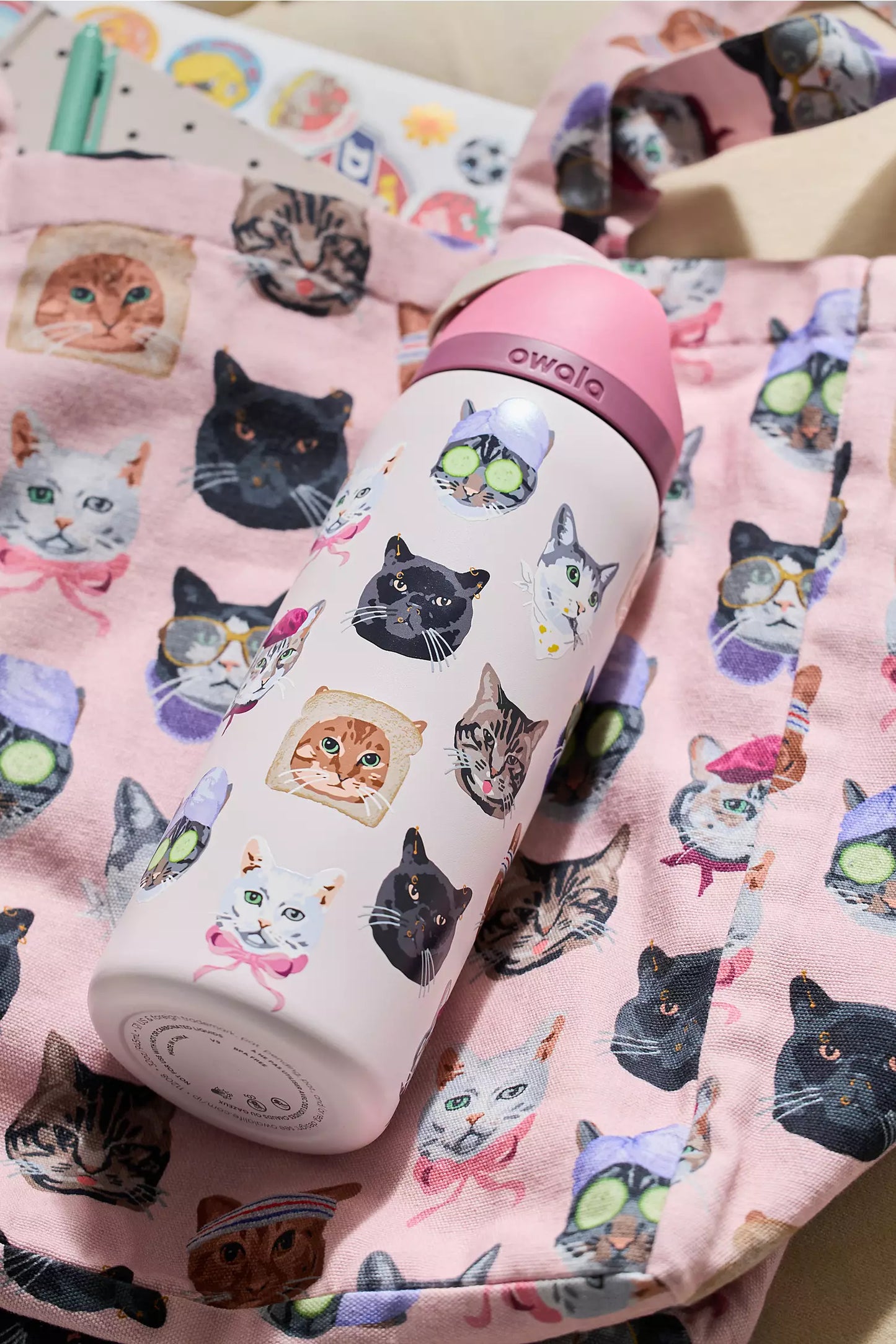 Owala Exclusive Cat Collage FreeSip 32 oz Water Bottle